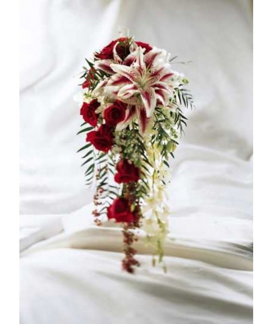 The Here Comes the Bride Bouquet The Here Comes the Bride Bouquet